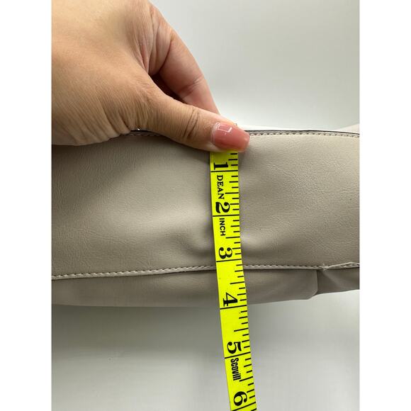 Vera Wang Simply Vera Floral Handbag - Picture 9 of 10